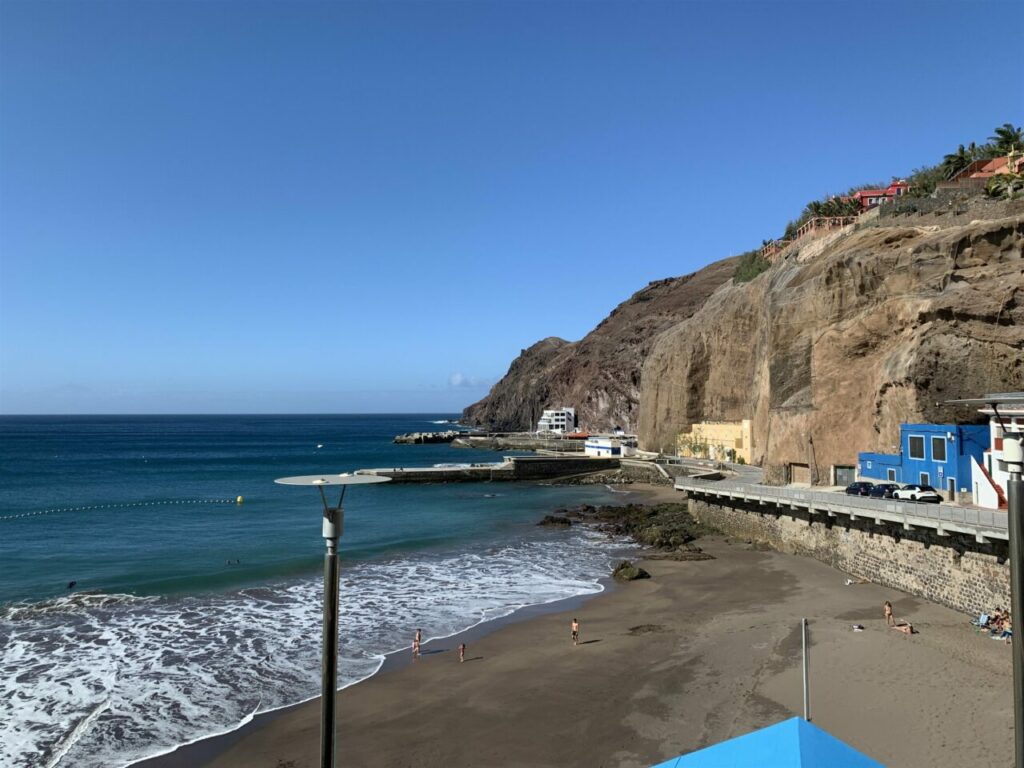 Sardina del Norte beach with a harbour below the cliff in the north of Gran Canaria
